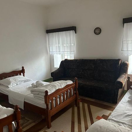 Traditional House Shapllo Gjirokastër 外观 照片