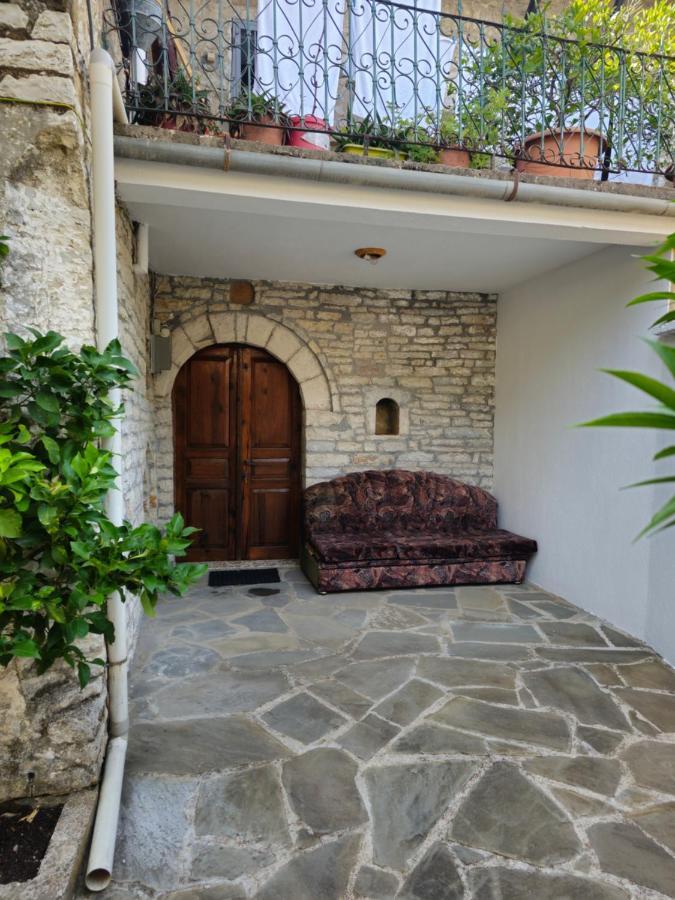 Traditional House Shapllo Gjirokastër 外观 照片