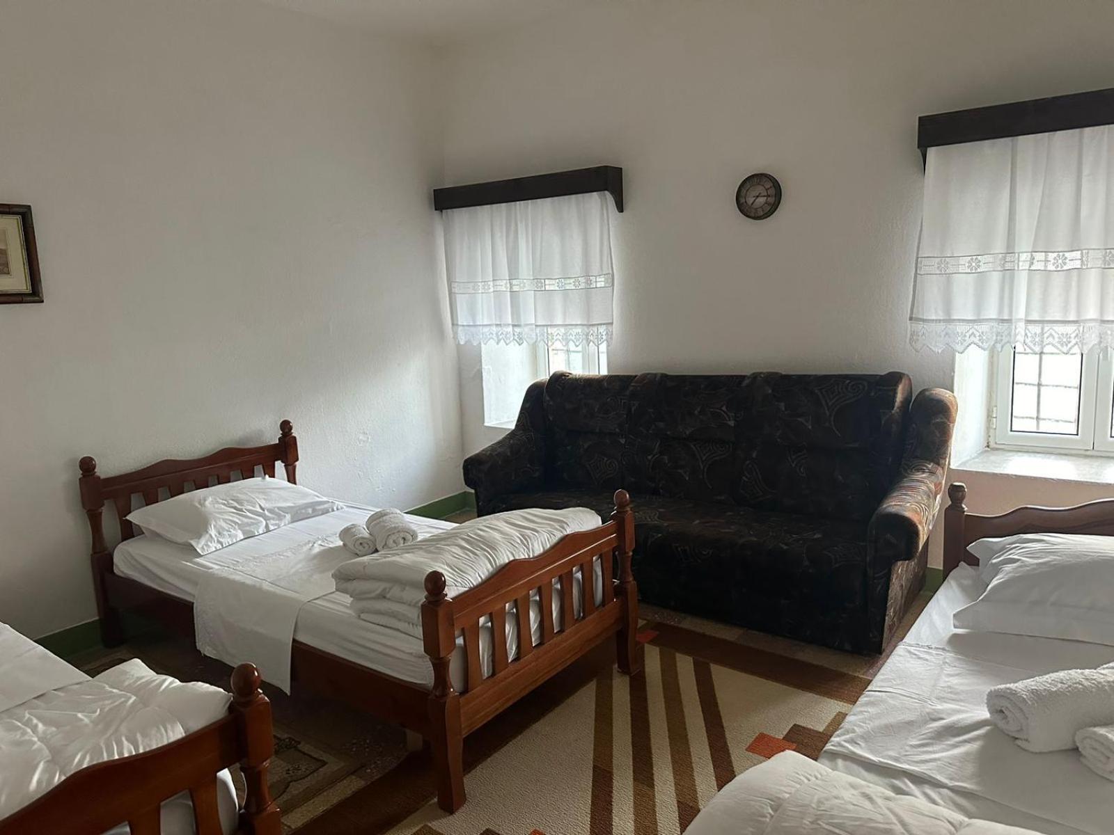 Traditional House Shapllo Gjirokastër 外观 照片